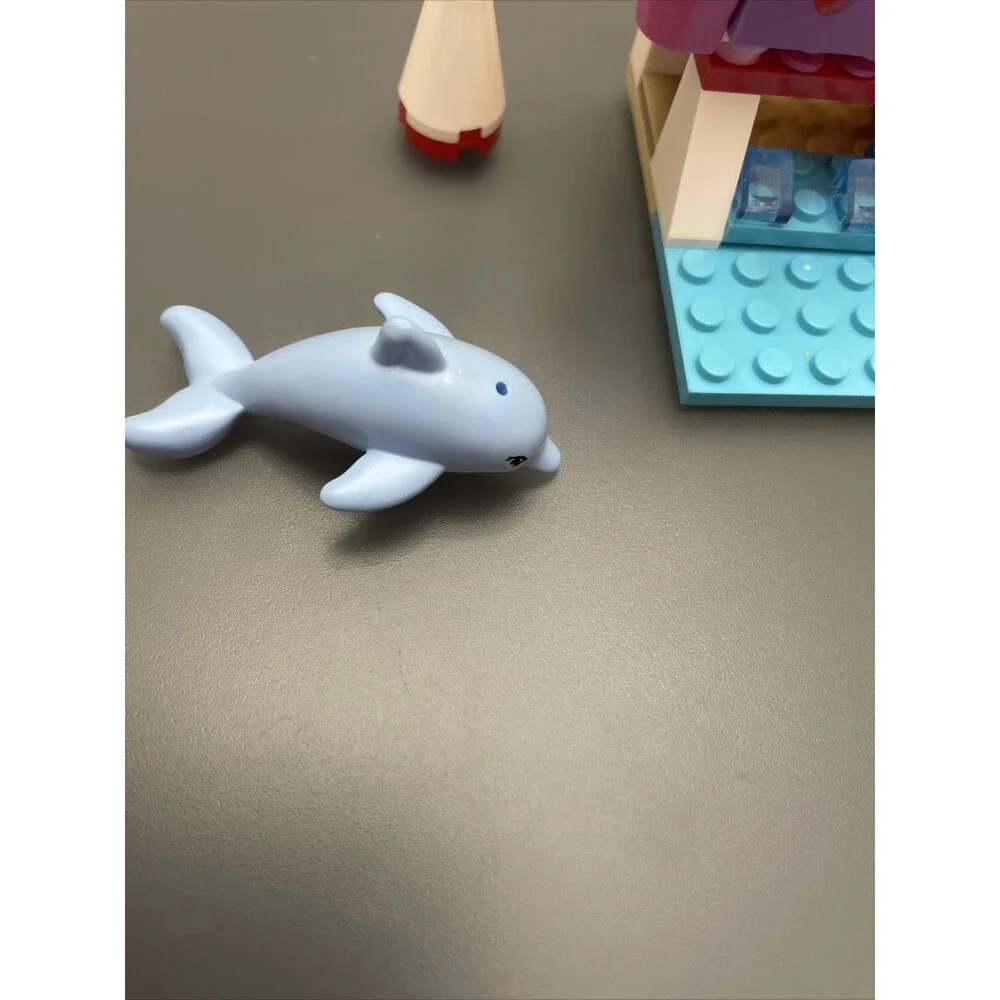 41028 Lego Friends - Emma's Lifeguard Post complete with instructions no box